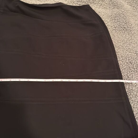 White House Black Market Black Skirt Size 2 - Picture 3 of 8